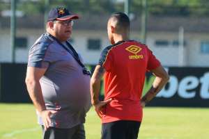 Série B: Com desfalques, técnico do Sport pede calma para confirmar acesso