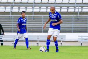 CSA surpreende e afasta três jogadores experientes da reta final do Brasileirão