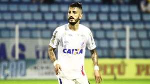 Ex-Figueirense anuncia que não fica no Avaí após rebaixamento