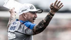 Diretor do Racing está no Brasil para tentar acertar a contratação de Sampaoli