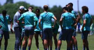 Com mudanças, Chapecoense inicia preparação para enfrentar Avaí