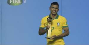 Palmeiras renova contrato de joia da base até o fim de 2024