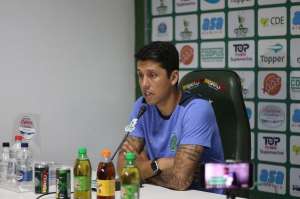 Livre do Z4 e sem pressão: Carpini reencontra América-MG, rival da estreia pelo Guarani