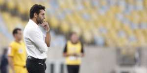 Com novidades, Botafogo enfrenta Corinthians para não parar na degola