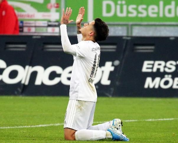 ALEMÃO: Coutinho marca, Bayern goleia Düsseldorf e cola no líder Mönchengladbach