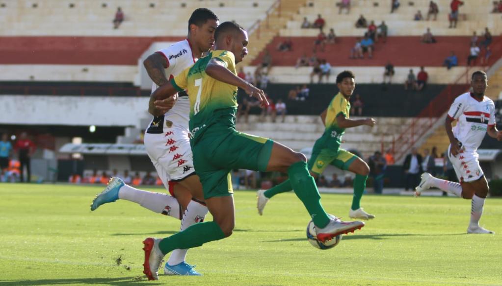 Botafogo 0 x 0 Cuiabá – Empate sem gols entre clubes que cumprem tabela na Série B