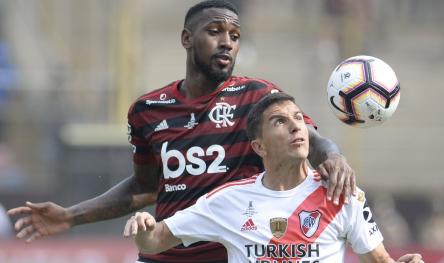 Deuses dos estádios impediram que vencesse o antijogo. Comemore Mengo!