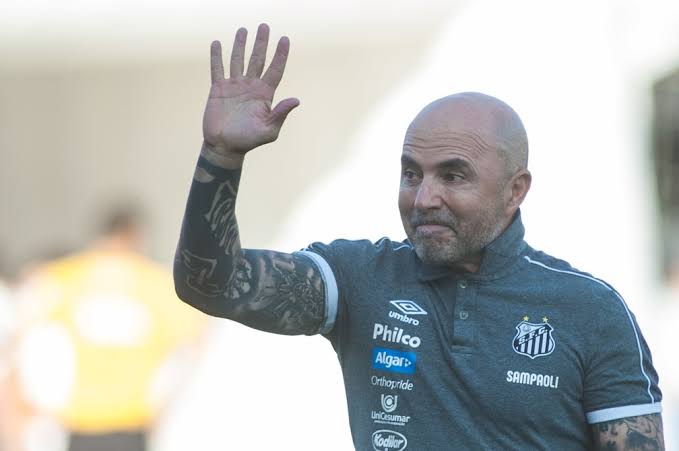 Jorge Sampaoli admite procura do Racing, mas garante estar focado no Santos