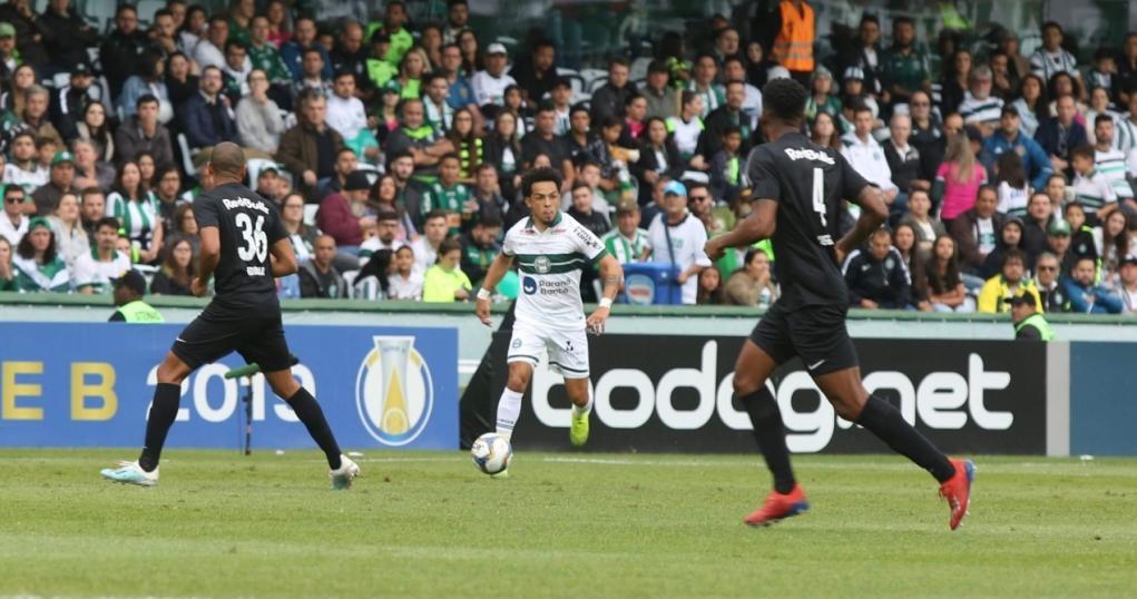 Coritiba passa pelo Bragantino