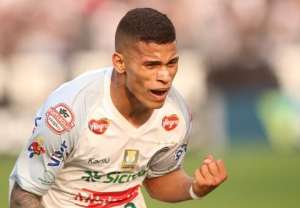 Cumprindo tabela na Série B, Operário rescinde com cinco jogadores