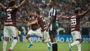 Dia de festa e taça para o Fla e luta contra o rebaixamento para o Ceará no Maracanã