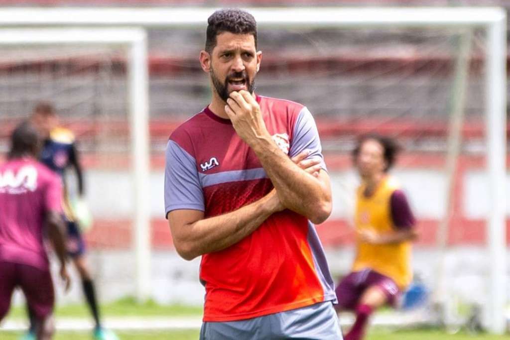 De olho no acesso na Série D, Eduardo Allax reassume Bangu em 2020