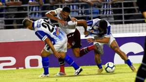 Perto da queda com CSA, Argel revela planejamento para 2020