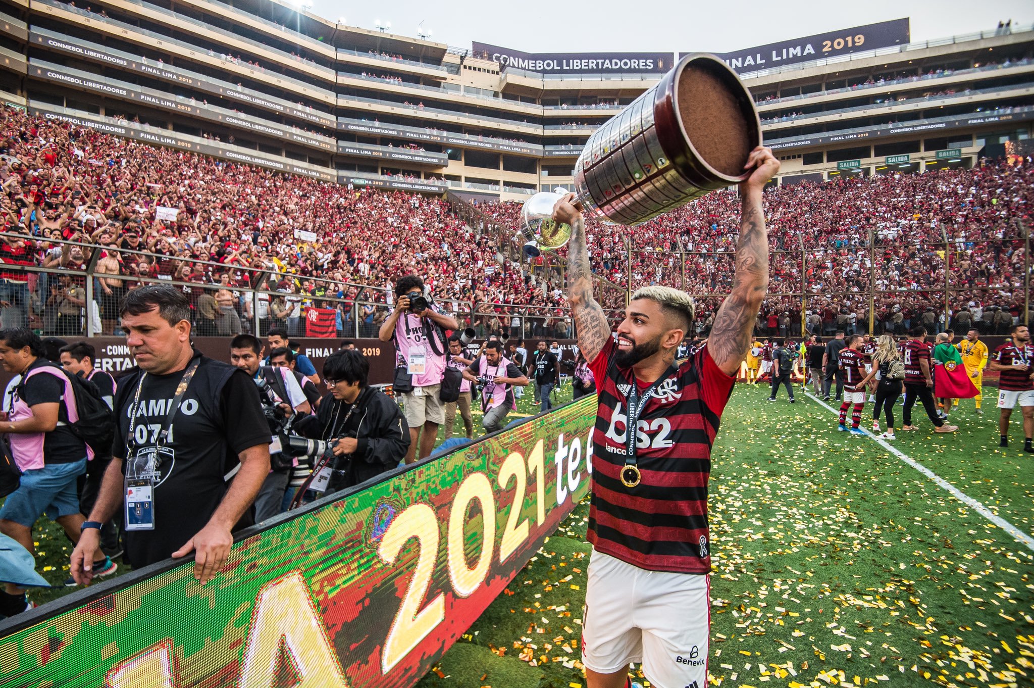 Cheio de reservas, Inter empata com o Flamengo no Maracanã