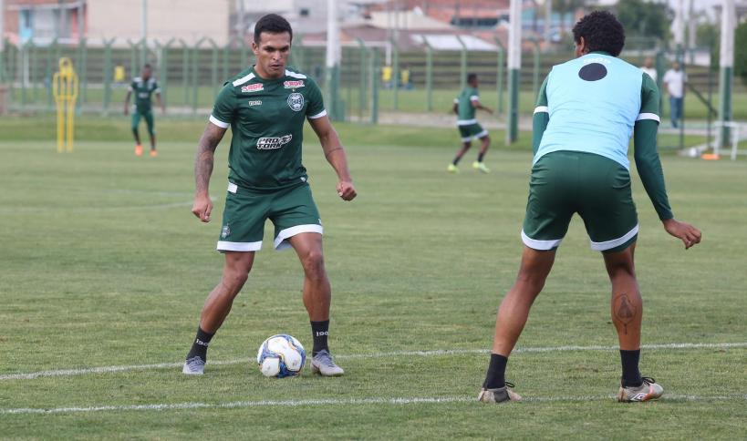 Série B: Juan Alano pede Coritiba focado apenas no Vitória