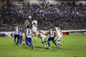 CSA evita pensar em permanência e foca em encerrar jejum