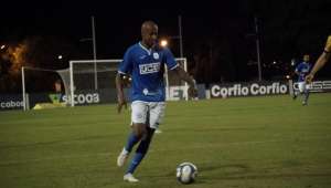 Ferroviária flerta com volante que disputou Série B para o Paulistão