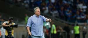 Com dores no pé, Dodô não treina e é dúvida do Cruzeiro para jogo contra o CSA