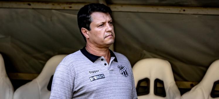 Ceará demite Adilson Batista e pode ressuscitar ‘milagreiro’ para evitar queda