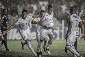 Em busca do vice, Santos joga contra o Fortaleza por recorde nos pontos corridos
