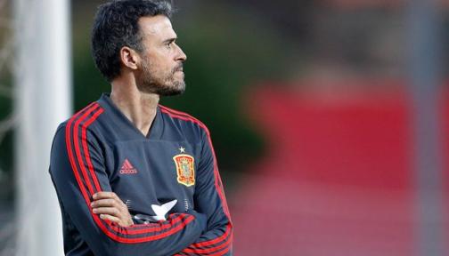 Ex-técnico interino da Espanha diz que Luis Enrique foi ‘injusto’