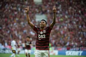 Atacante do Flamengo diz que broncas do treinador são piores no vestiário