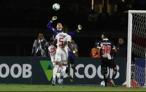 Ribamar reconhece falta de força ofensiva e Richard assume erro no Vasco