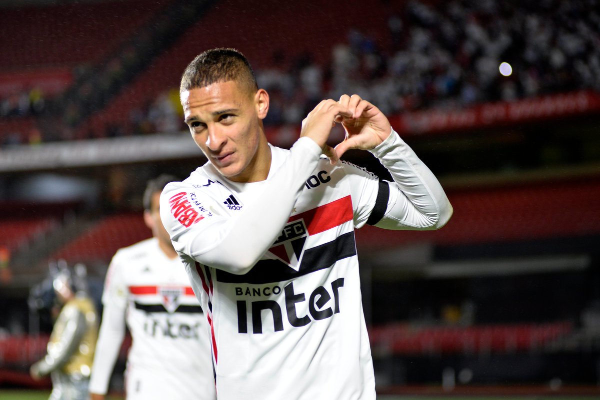 Campeão Flamengo e ‘surpresas’ dominam a Seleção FI da 35ª rodada do Brasileirão