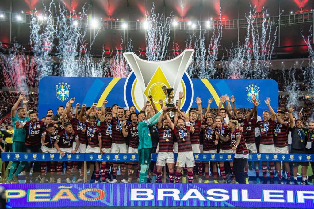 Campeão Flamengo e 'surpresas' dominam a Seleção FI da 35ª rodada do Brasileirão