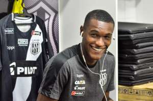 Série B: Ponte Preta estuda novo empréstimo de lateral-direito junto ao Corinthians