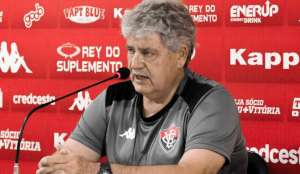 Jogadores voltam a treinar após protesto e Vitória terá mudanças na despedida