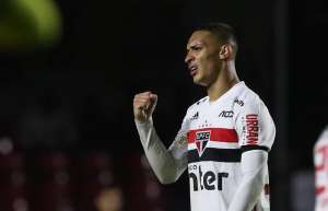 Destaque do São Paulo é observado pelo Borussia Dortmund