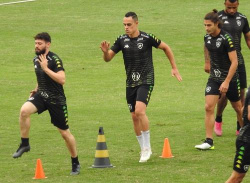 Botafogo x Internacional – Com objetivos diferentes, equipes se enfrentam no Engenhão