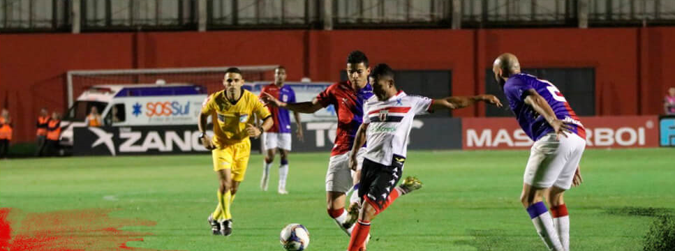 Mesmo sem chances de acesso, Paraná e Botafogo-SP fizeram grande jogo (Foto: Divulgação/Botafogo)