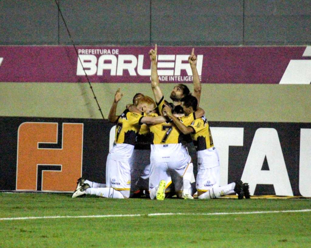 Rebaixado, Criciúma venceu o último jogo na Série B (Fotos: Jefferson Vieira/Oeste FC)