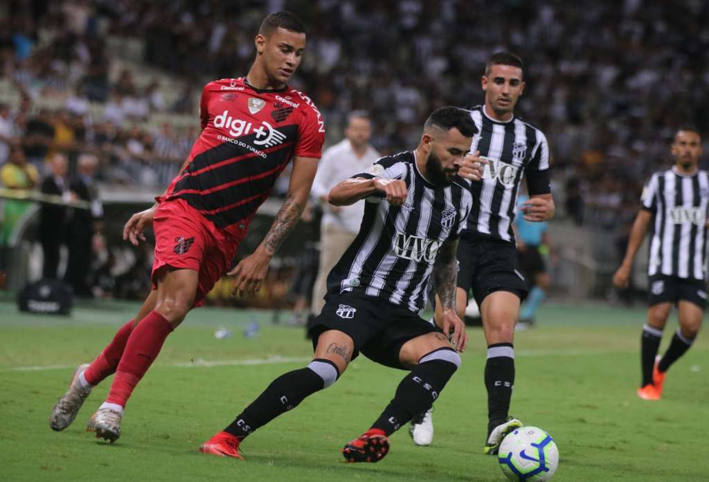Ceará e Athletico-PR fizeram um jogo eletrizante no Castelão