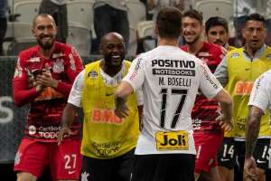 Corinthians visita Atlético-MG para garantir vaga na Libertadores