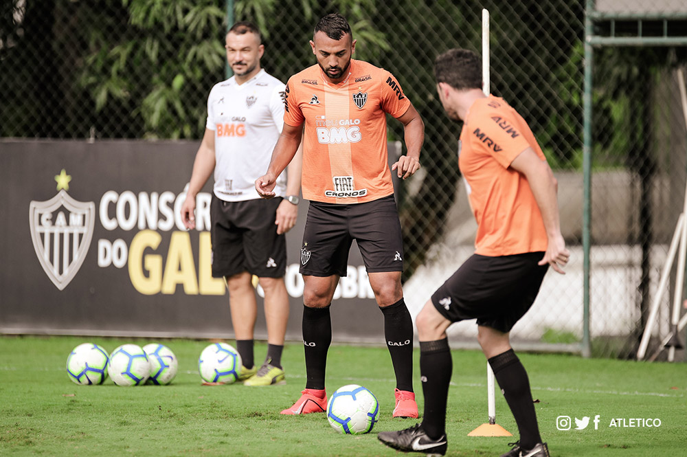 Atlético-MG recebe o Corinthians e quer confirmar permanência na Série A 2 0002050434010 img