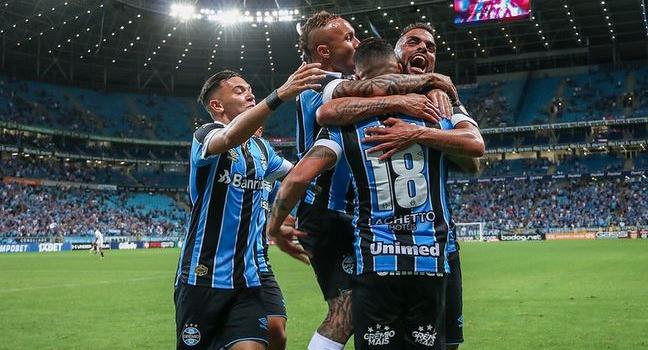 Everton comemora vaga direta Libertadores para o Grêmio, mas despista sobre proposta