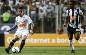 Coelho elogia atuação do Corinthians, apesar da derrota para o Atlético-MG
