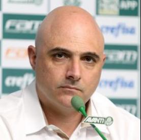 Palmeiras estuda criar comitê para avaliar decisões do novo diretor de futebol