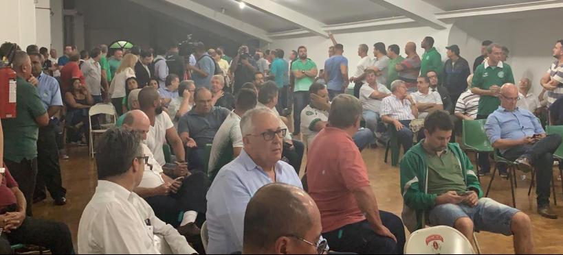 Assembleia foi realizada nesta segunda-feira, no estádio Brinco de Ouro