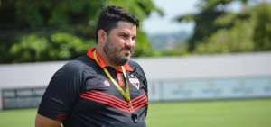 Com sondagem do Flu, técnico se despede de time da Série B: 