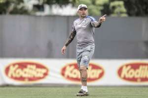 Com elenco completo, Sampaoli deve promover retornos de Pará e Soteldo ao Santos