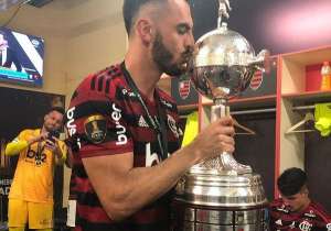 Reserva imediato na defesa, ex-São Paulo quer continuar no Flamengo em 2020