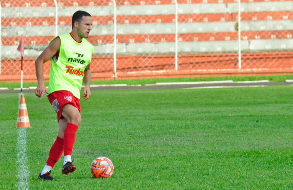 Paulista A3: Noroeste contrata lateral revelado pelo Ituano, que estava na Francana