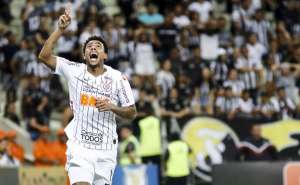 Gustavo comemora vaga do Corinthians na Libertadores: 'Vitória muito importante'