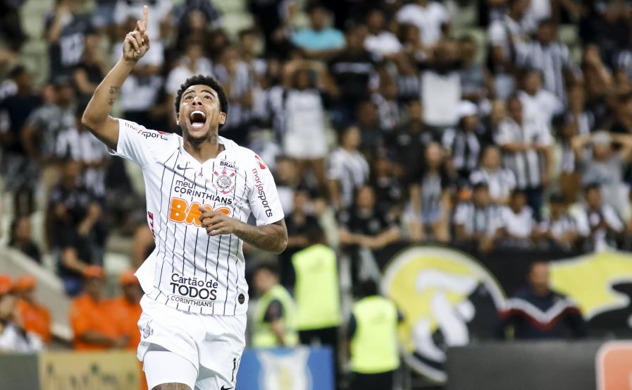 Gustavo comemora vaga do Corinthians na Libertadores: ‘Vitória muito importante’