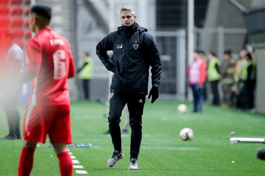 Time do Brasileirão pensa em Jesus e admite proposta por ex-técnico do Atlético-MG