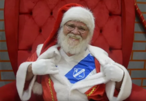 Paulista A2: Com Papai Noel de 'garoto propaganda', Taubaté apresenta novo uniforme